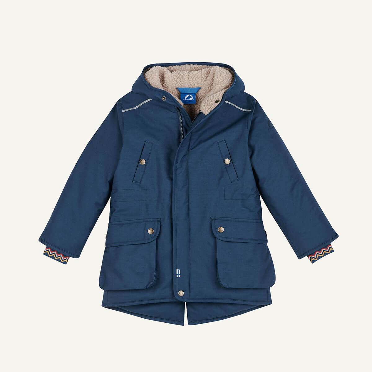 TUULIKKI – Winterparka mit Teddydetails und finnischen Folksy Elementen