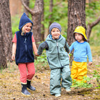 Kinder-Westen mit Kapuze und Reißverschluss, gestreiftes Innenfutter sichtbar