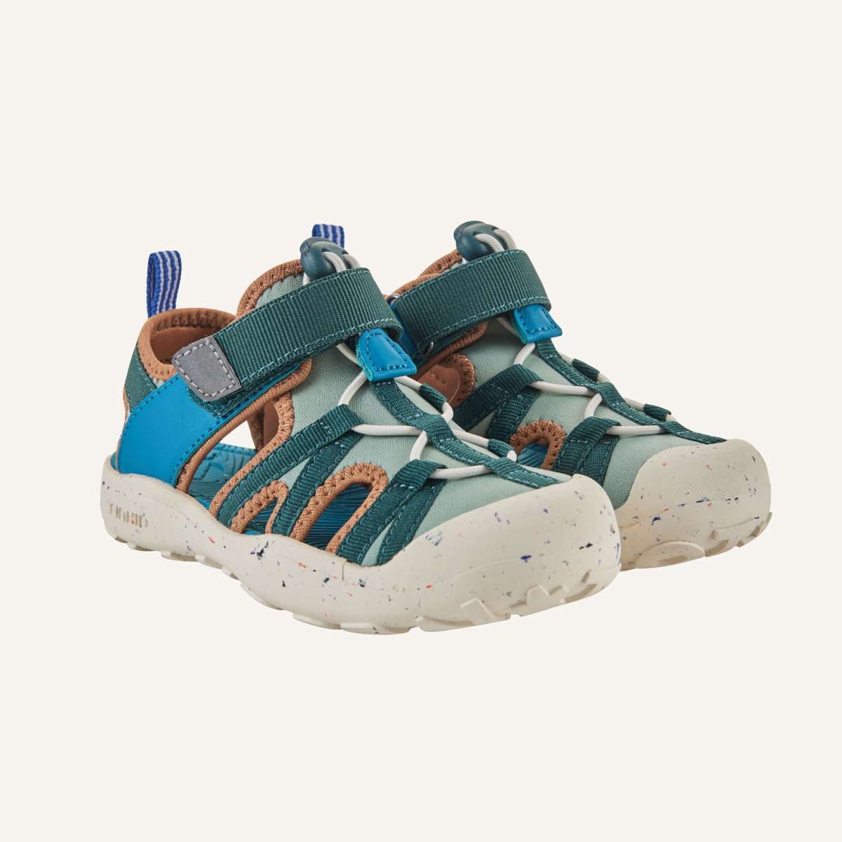 SALAMA – Trekking sandals with toe protection