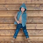 Kinder-Hoodie mit Kapuze in Blau, lange Ärmel, vorne offen