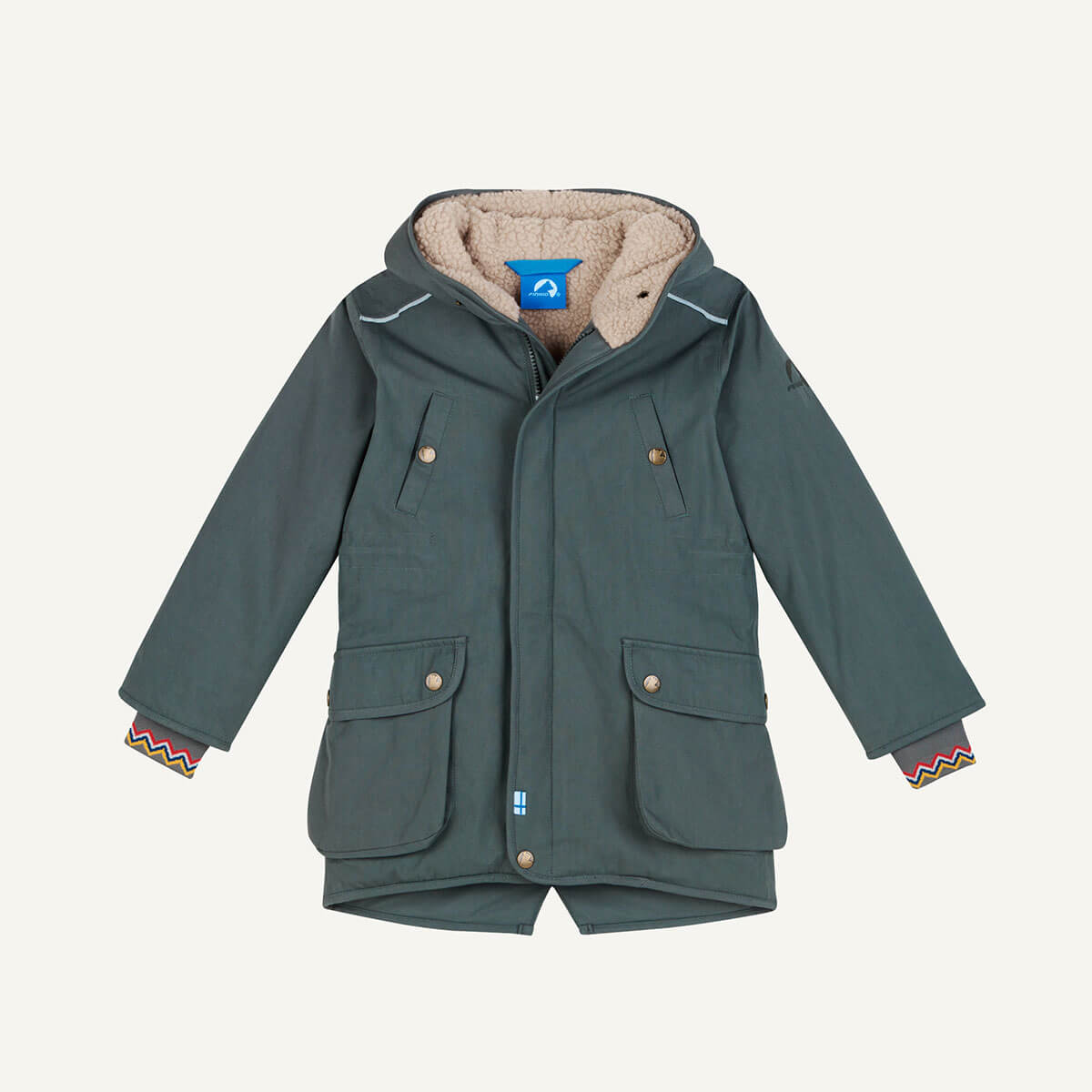 TUULIKKI – Winterparka mit Teddydetails und finnischen Folksy Elementen